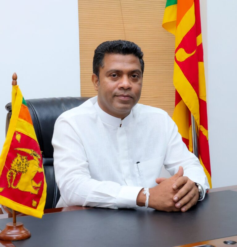 the minister of health and mass media of the new government dr nalinda jayathissa took over the position of the minister of health in the ministry of health.